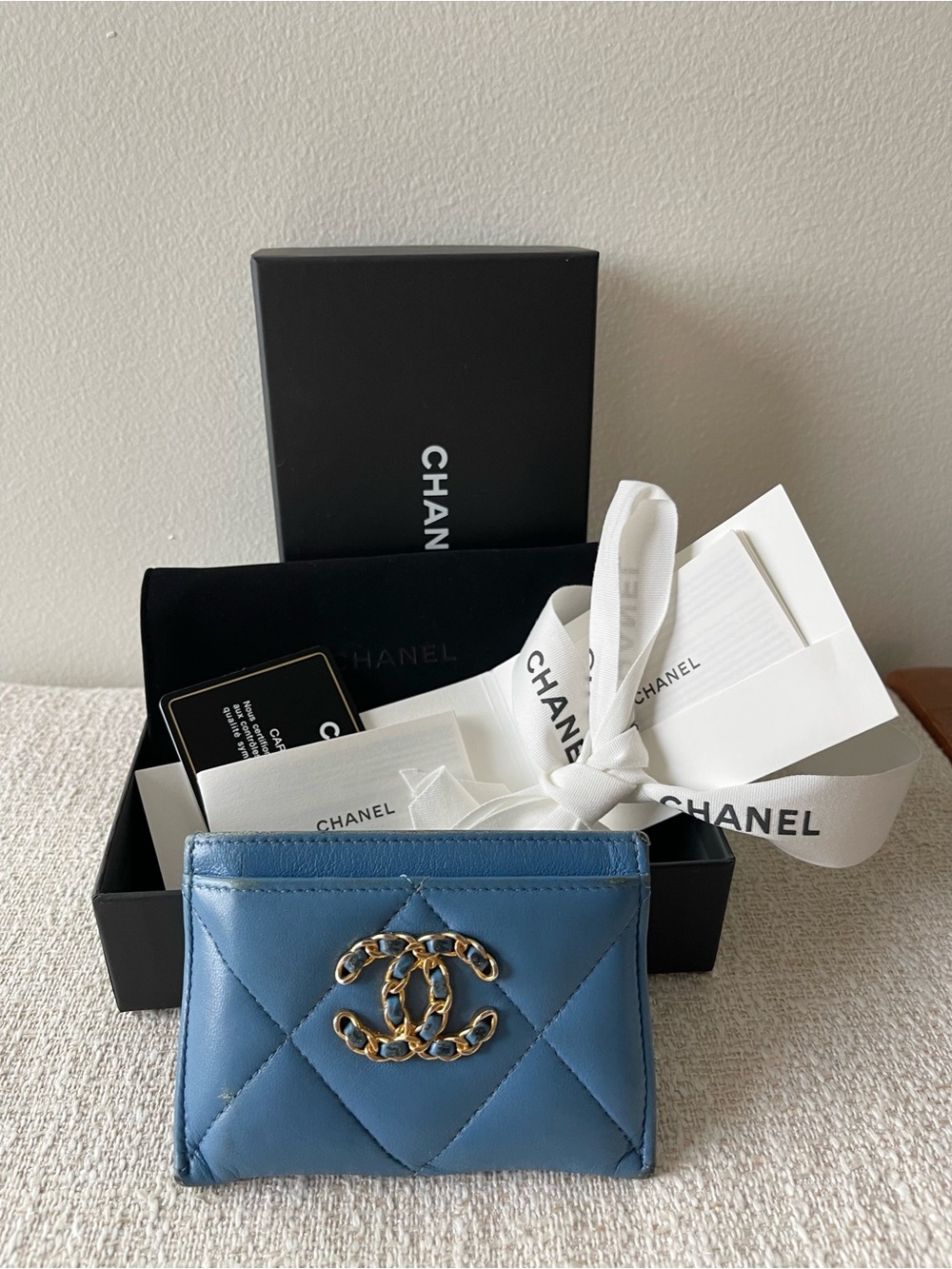 CHANEL 19 Blue Quilted Leather Card Holder with Gold CC Chain Logo
